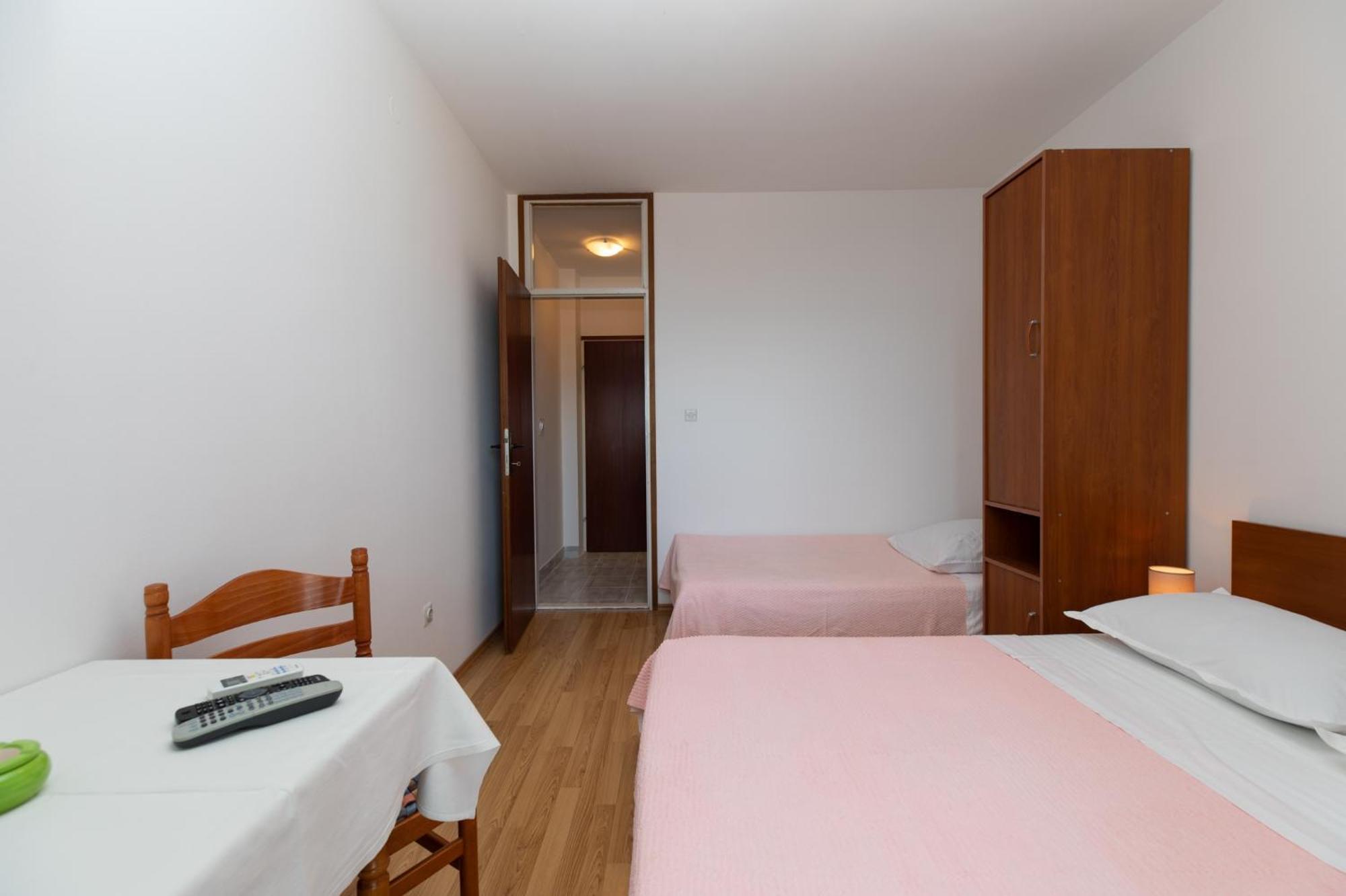 Apartments By The Sea Medici, Omis - 1046 Mimice Zimmer foto